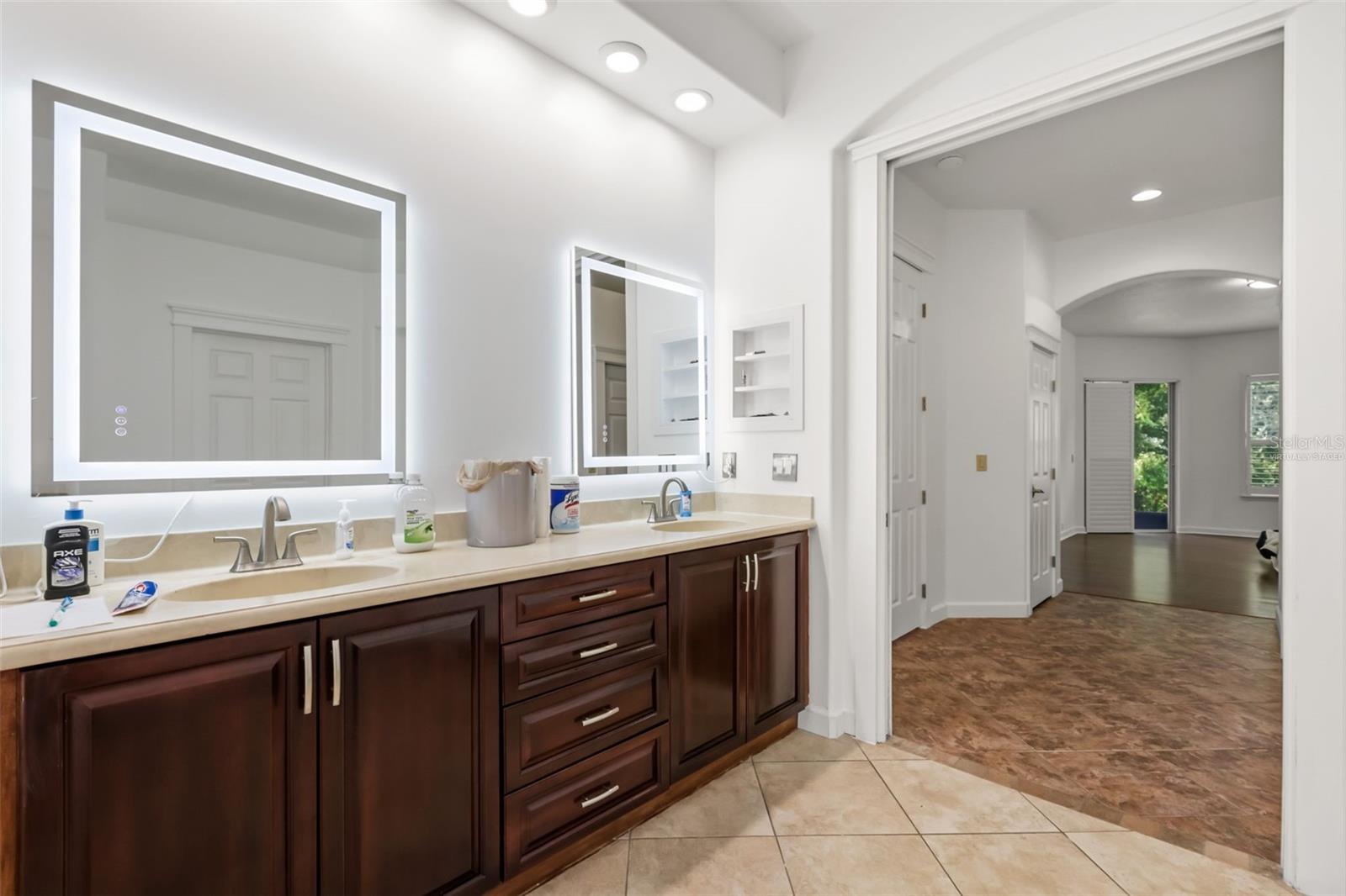 STONEYBROOK - Residential