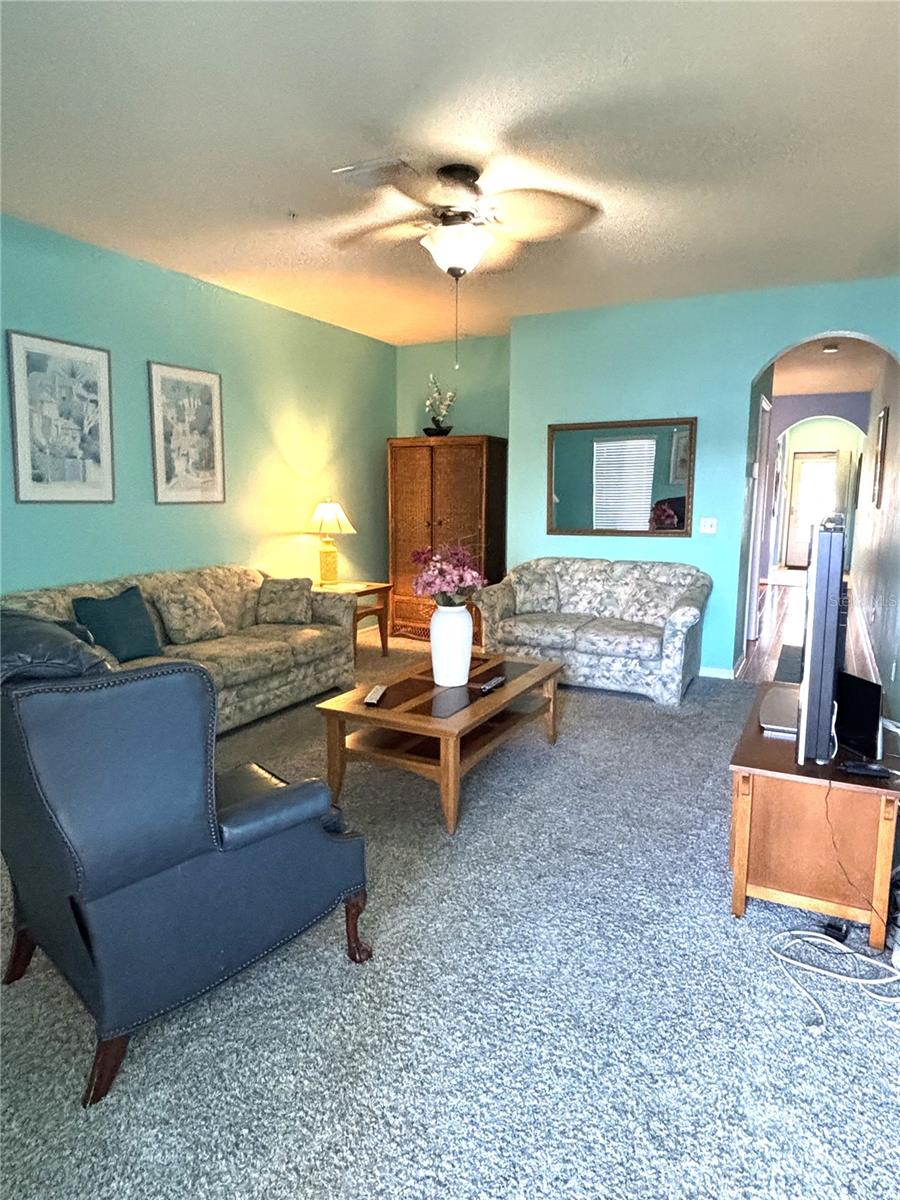 LAKESIDE VILLAGE TOWNHOME - Residential