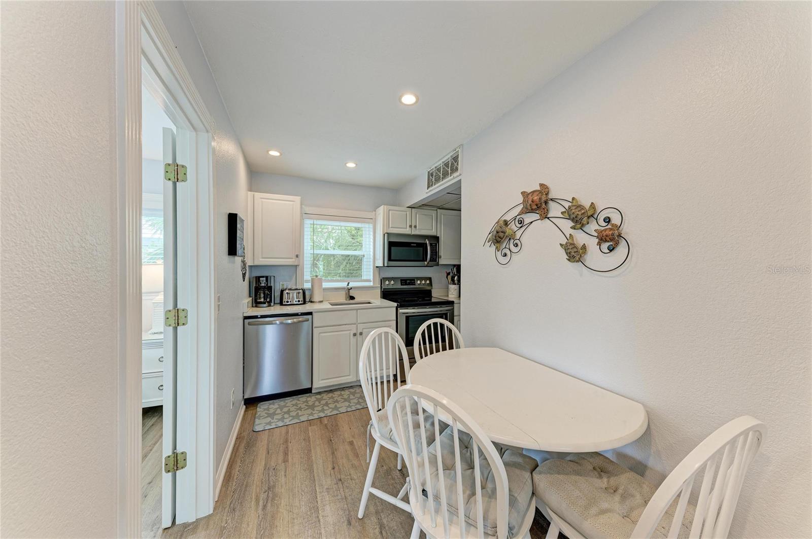 SEAGRASS FLATS - Residential