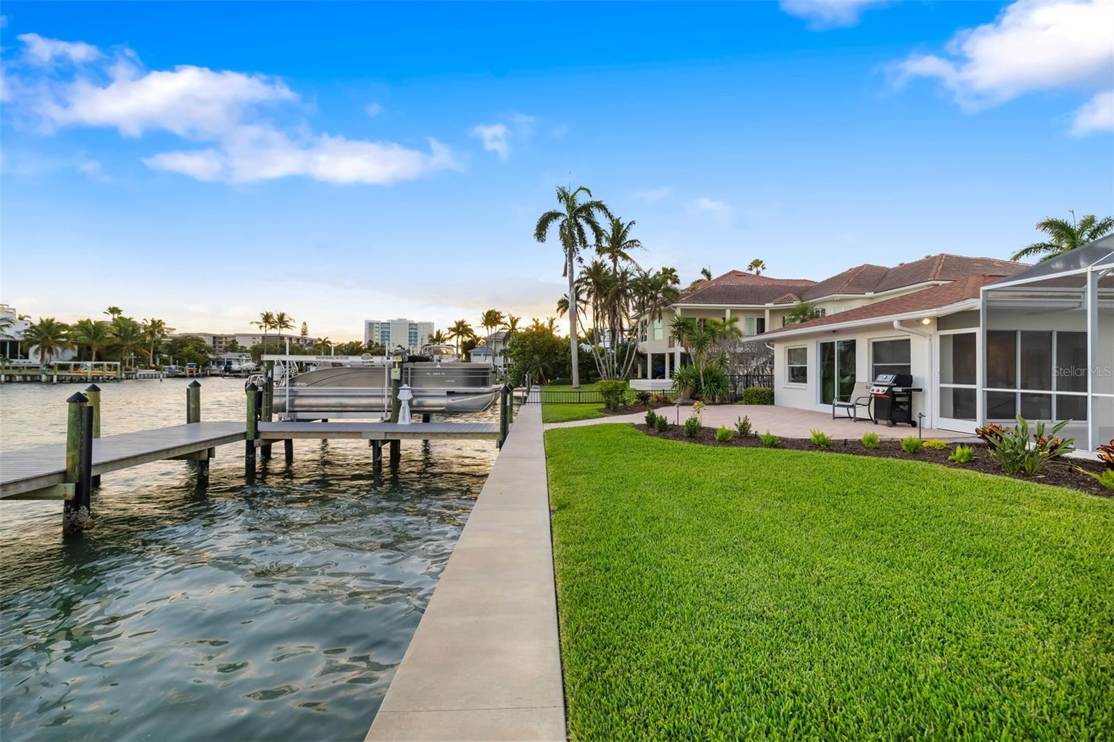 LIDO BEACH - Residential