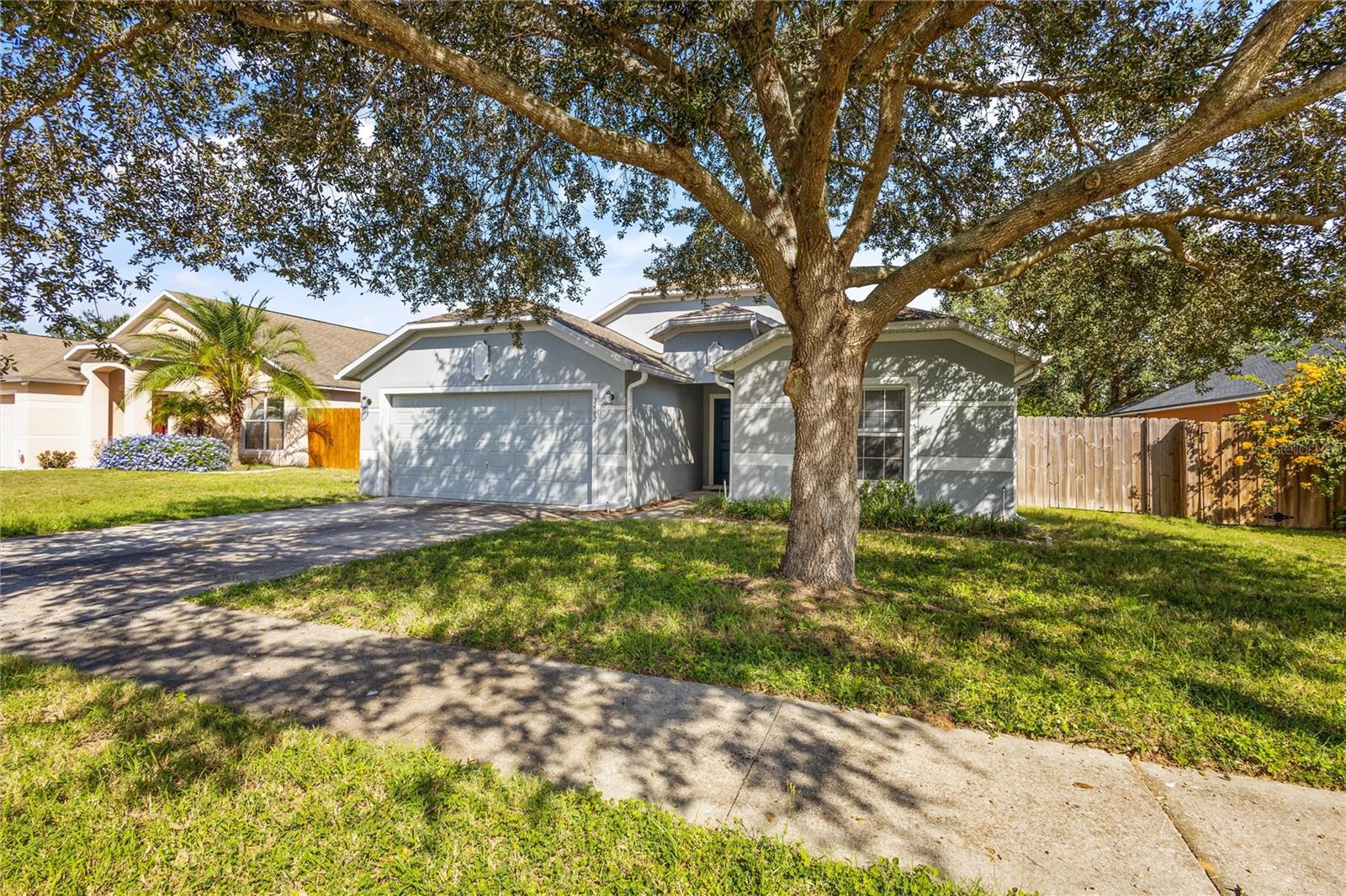 CHELSEA OAKS - Residential