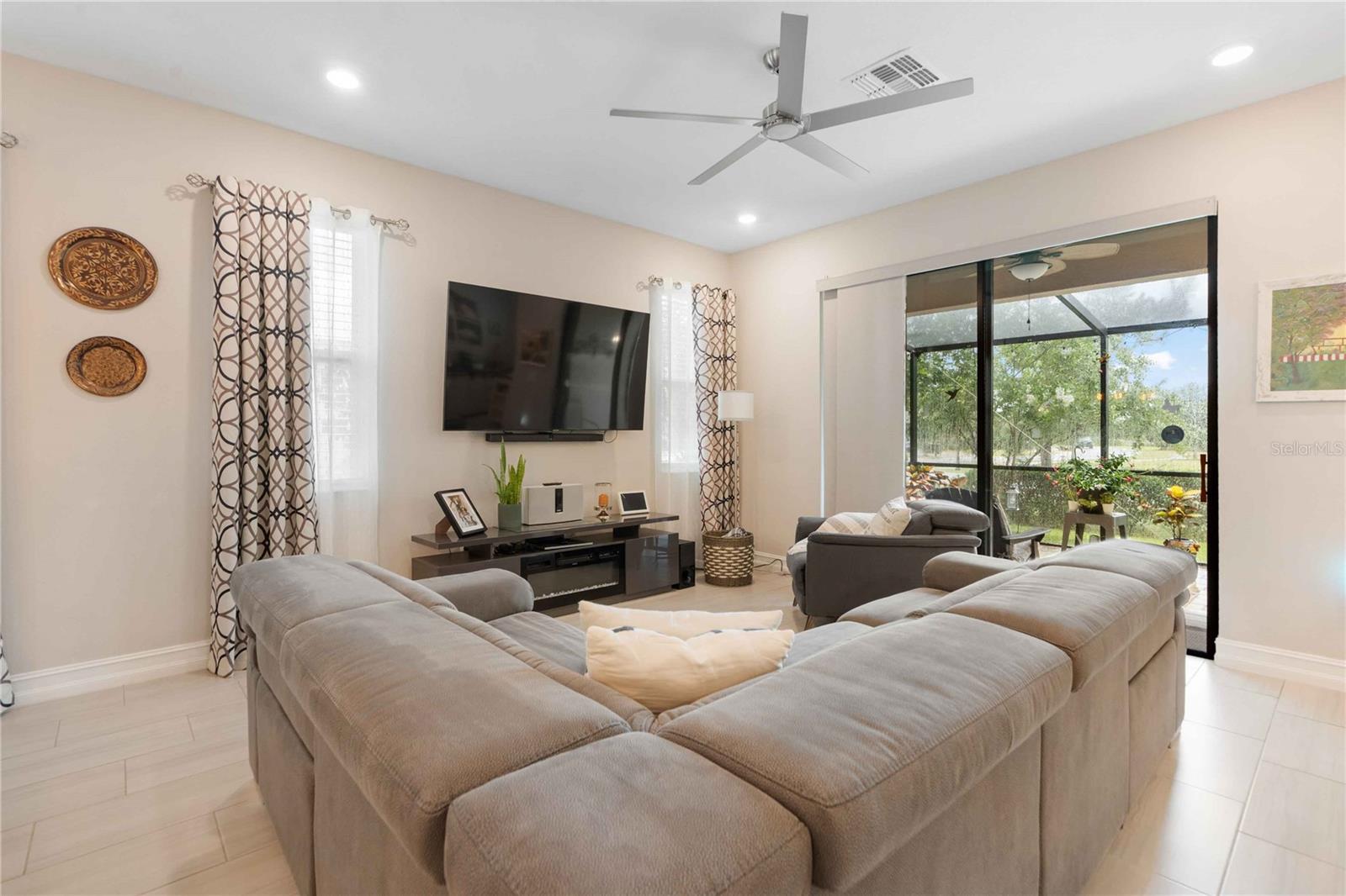 ESTANCIA PH 4 - Residential