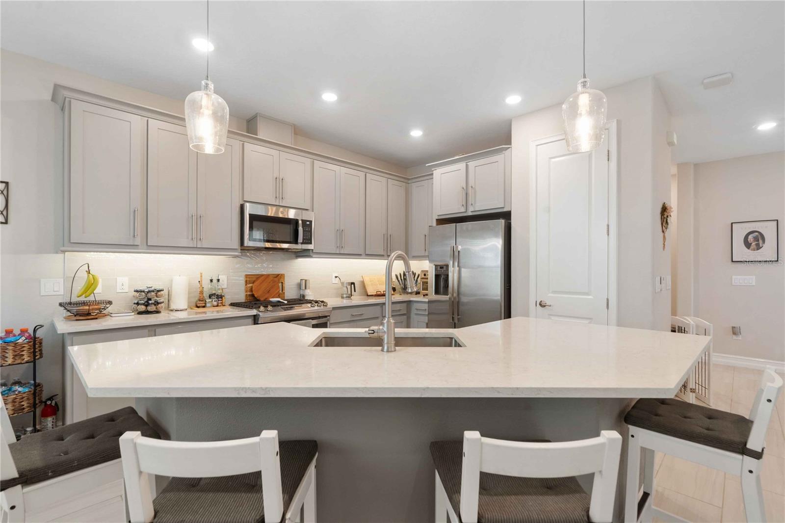ESTANCIA PH 4 - Residential