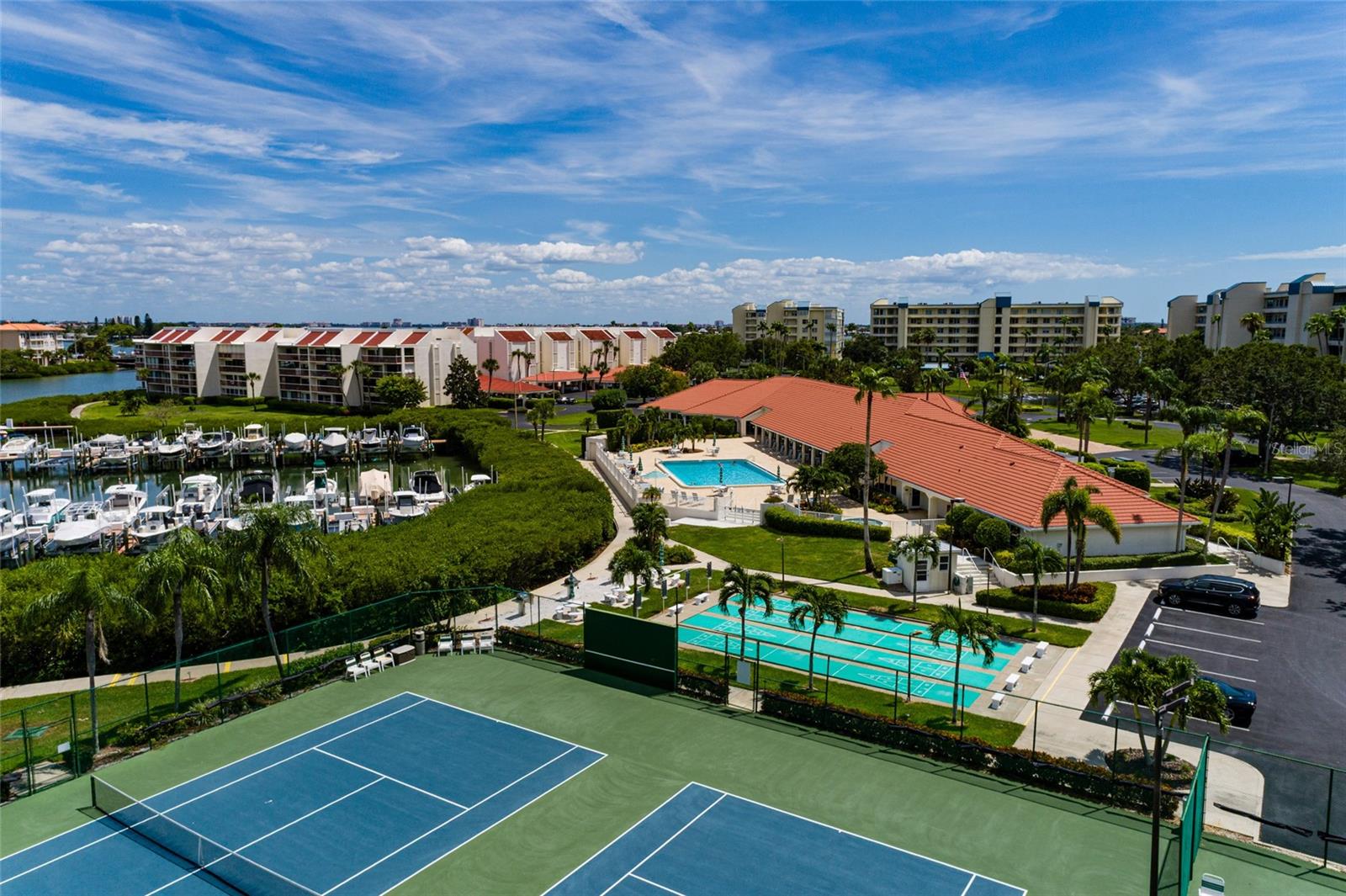 HARBOURSIDE CONDO - Residential