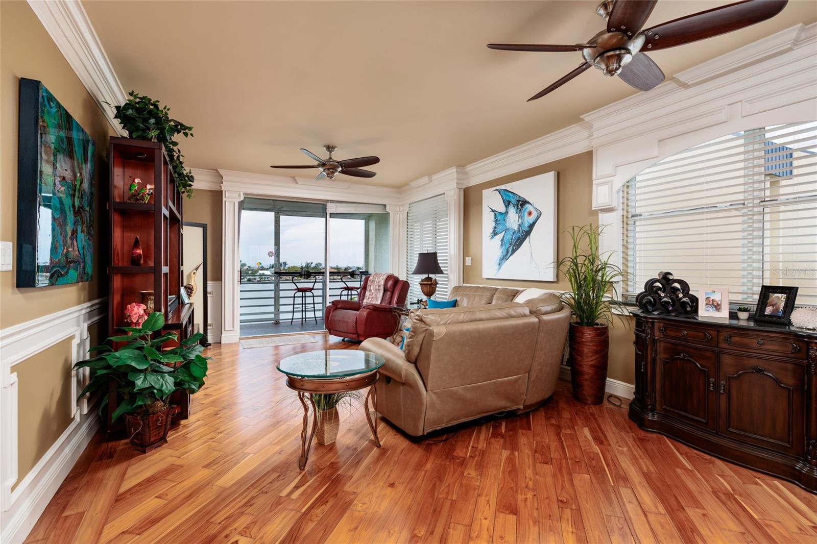 HARBOURSIDE CONDO - Residential