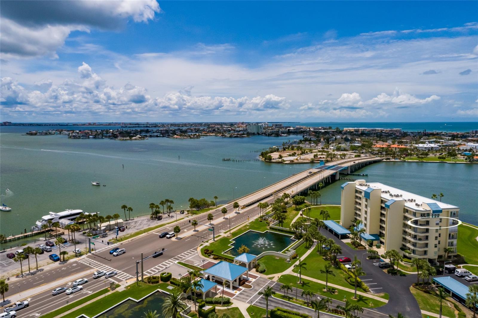 HARBOURSIDE CONDO - Residential