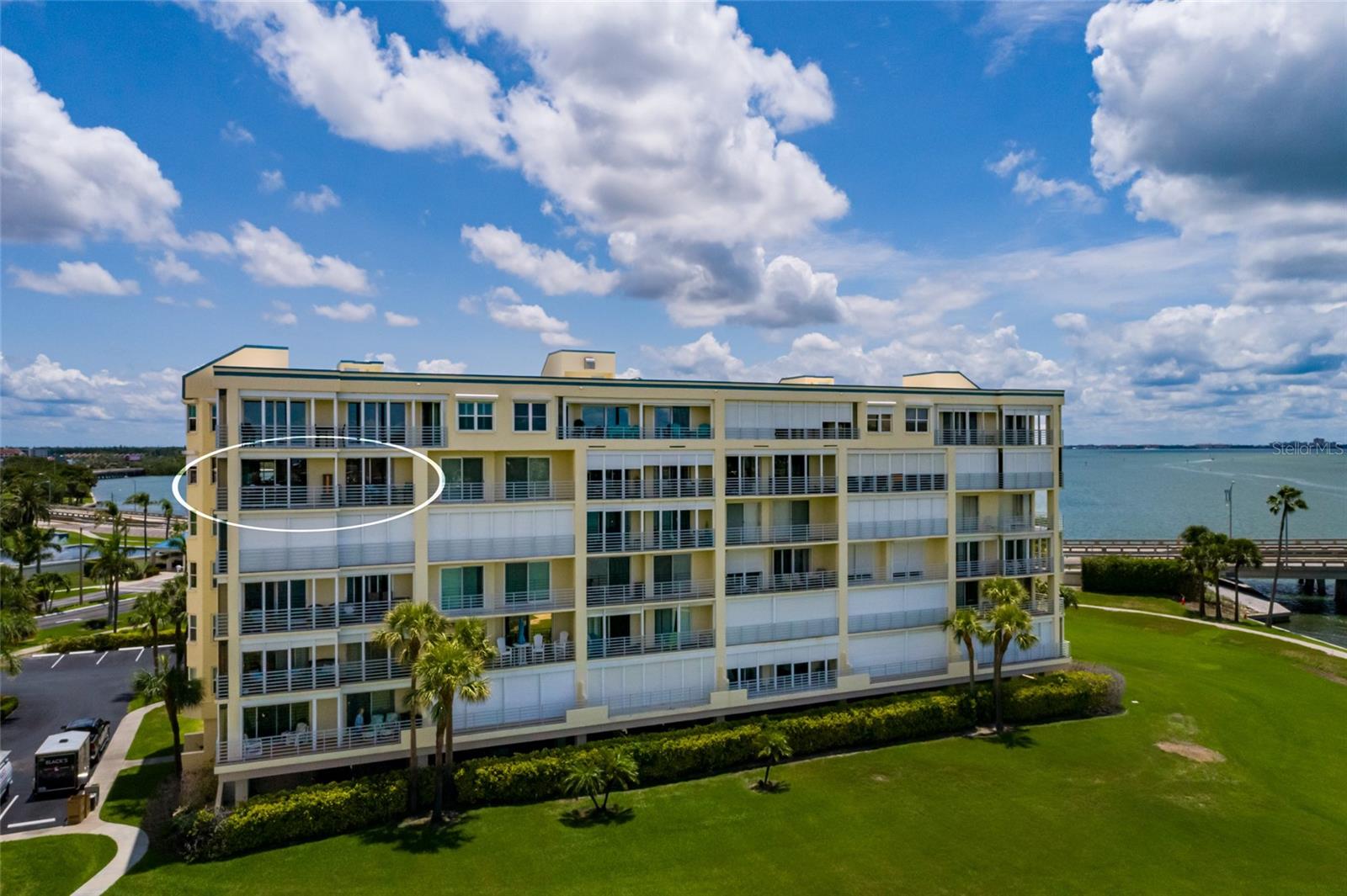 HARBOURSIDE CONDO - Residential