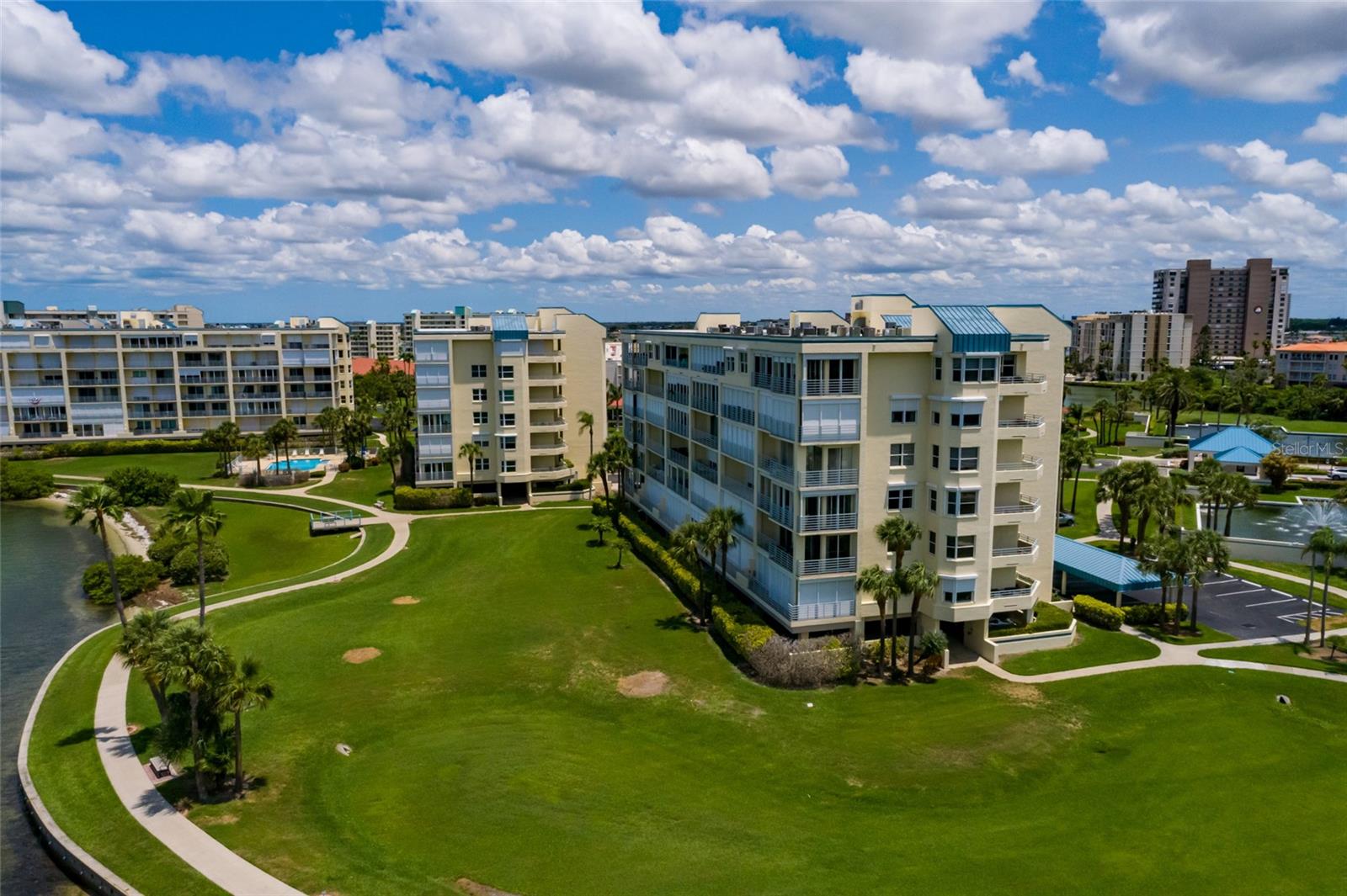 HARBOURSIDE CONDO - Residential