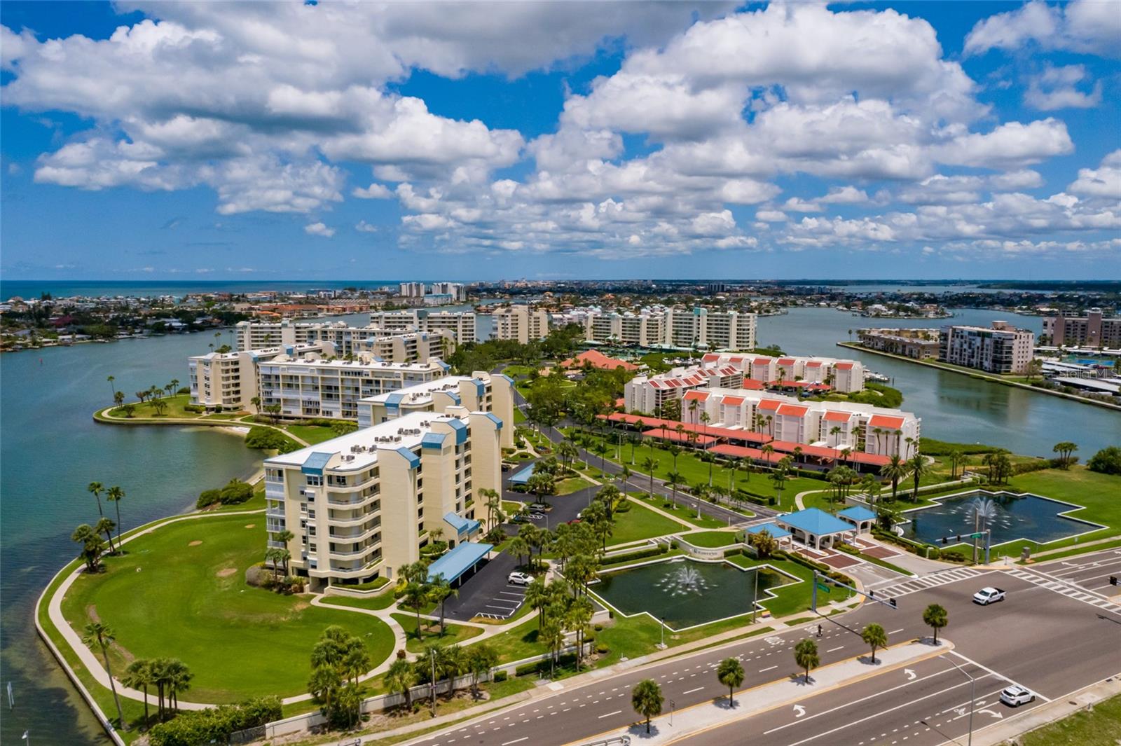 HARBOURSIDE CONDO - Residential