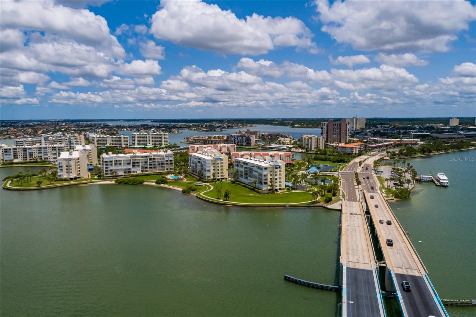 HARBOURSIDE CONDO - Residential