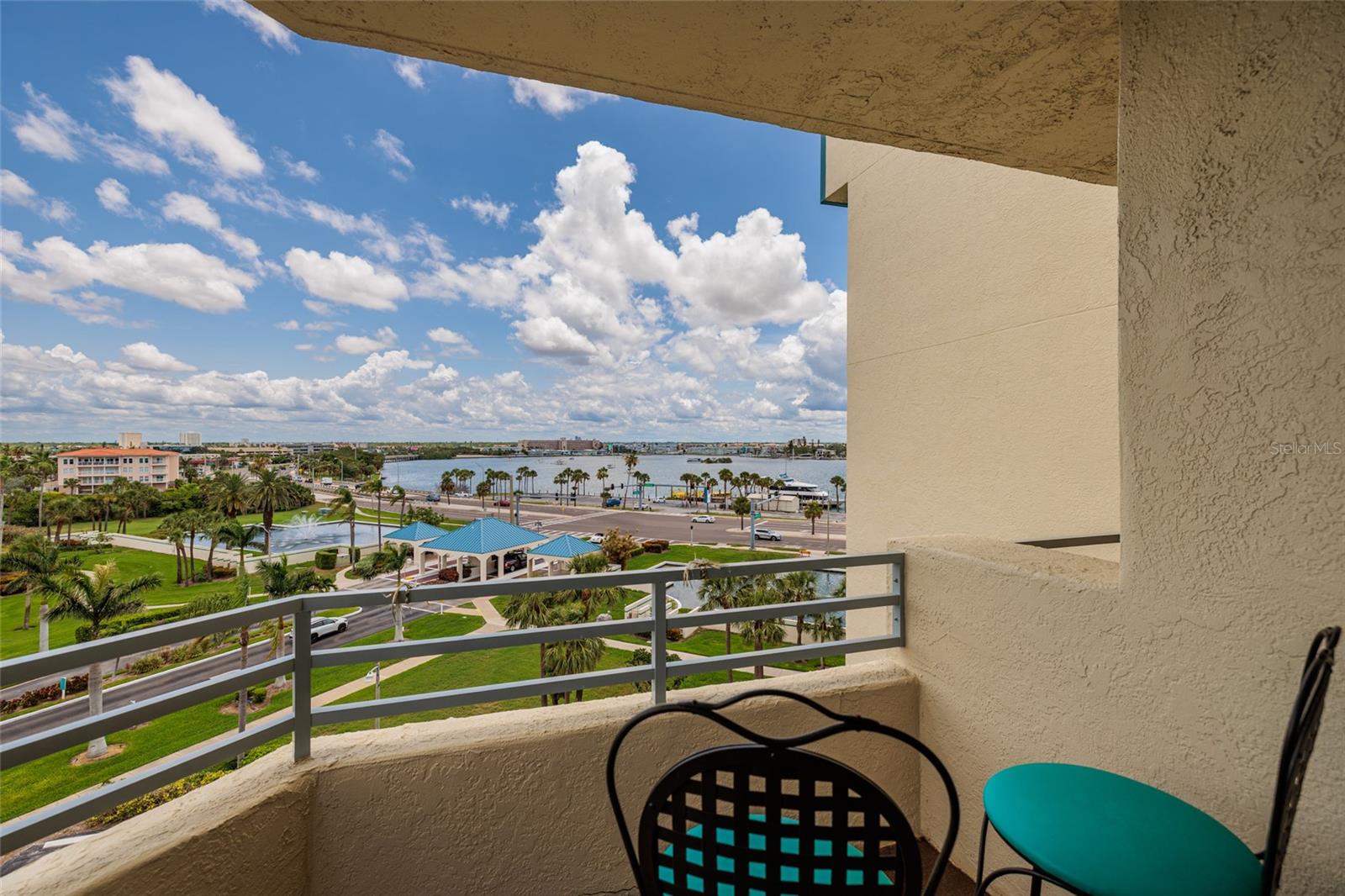 HARBOURSIDE CONDO - Residential