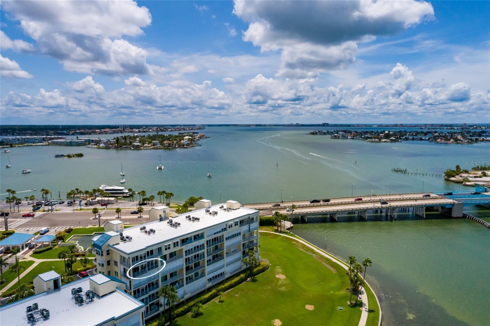 HARBOURSIDE CONDO - Residential