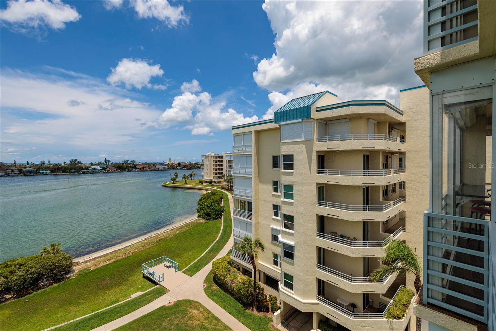 HARBOURSIDE CONDO - Residential