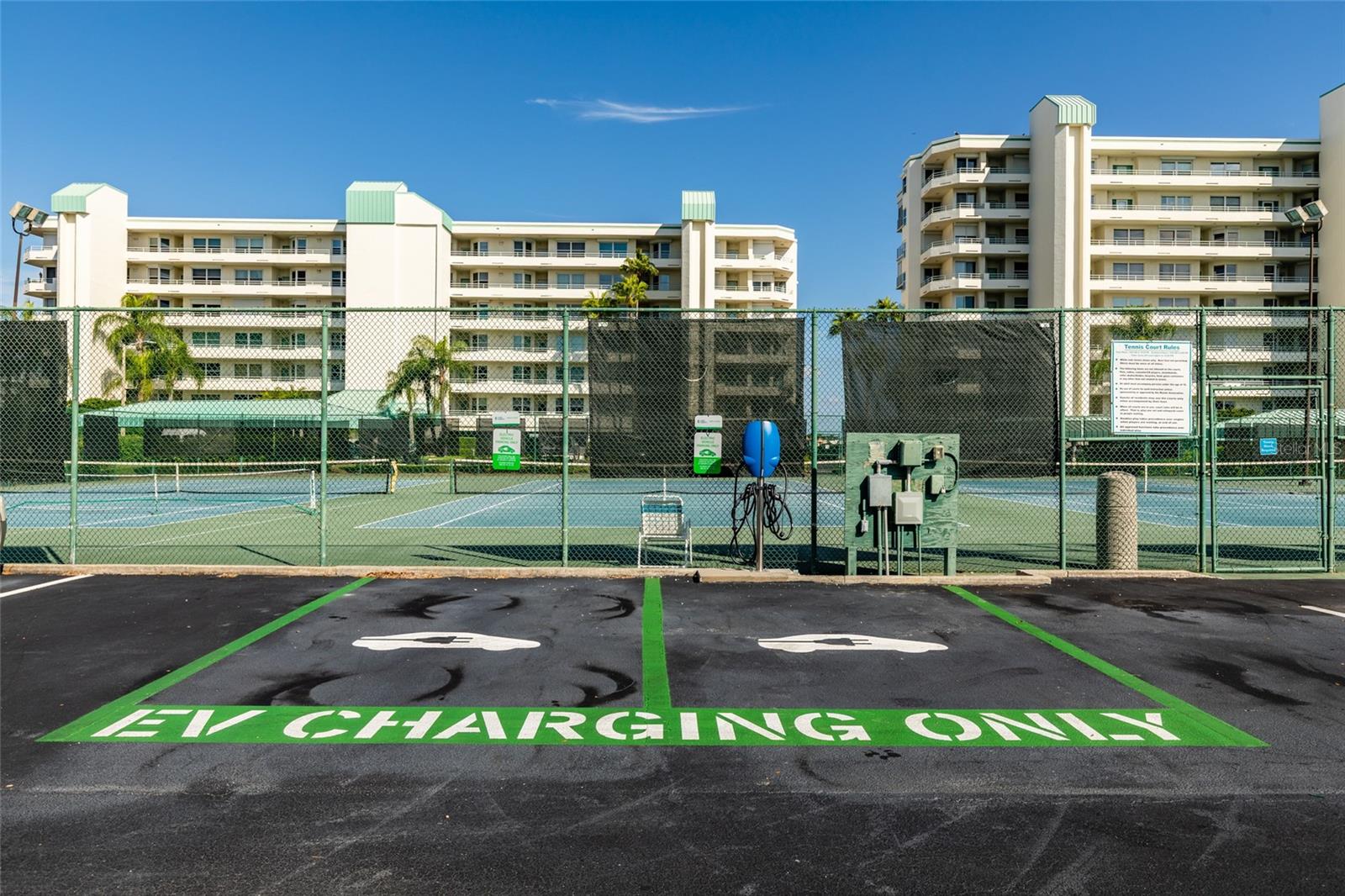 HARBOURSIDE CONDO - Residential