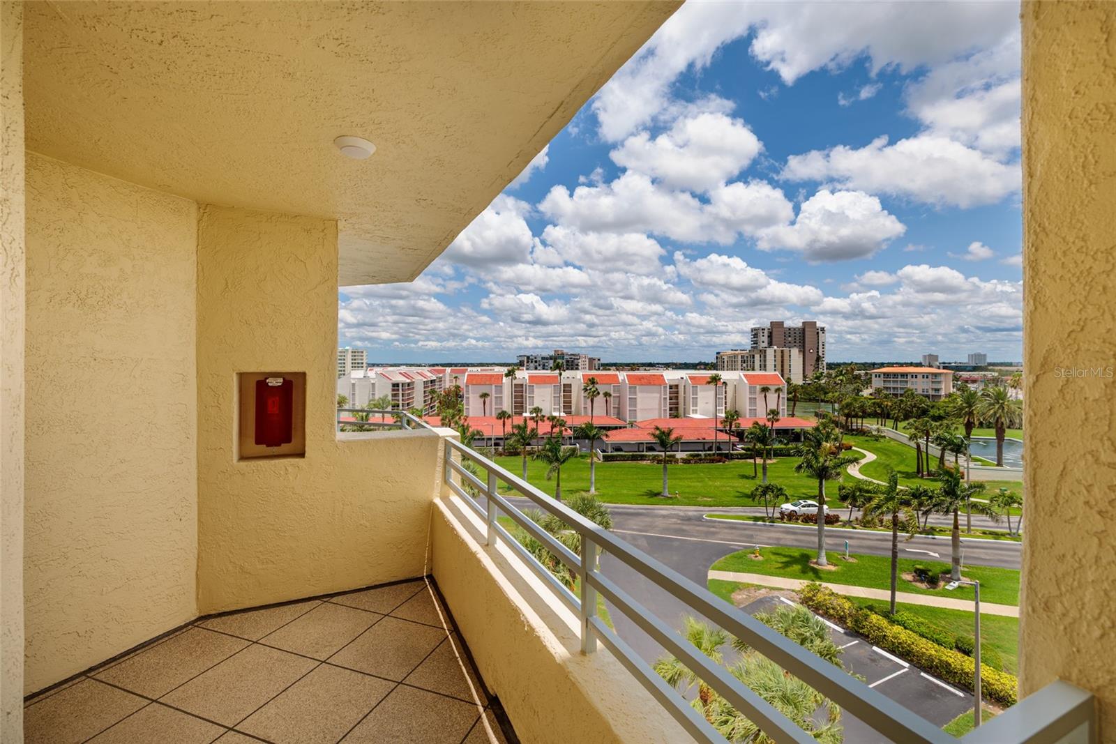 HARBOURSIDE CONDO - Residential
