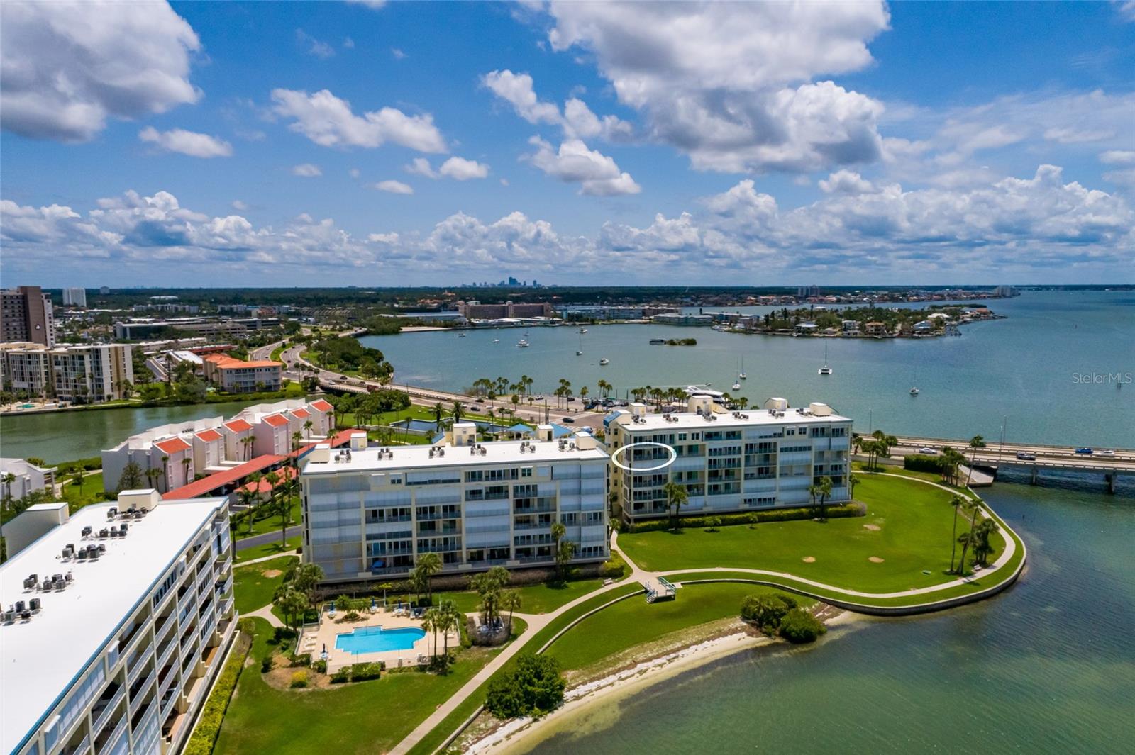 HARBOURSIDE CONDO - Residential