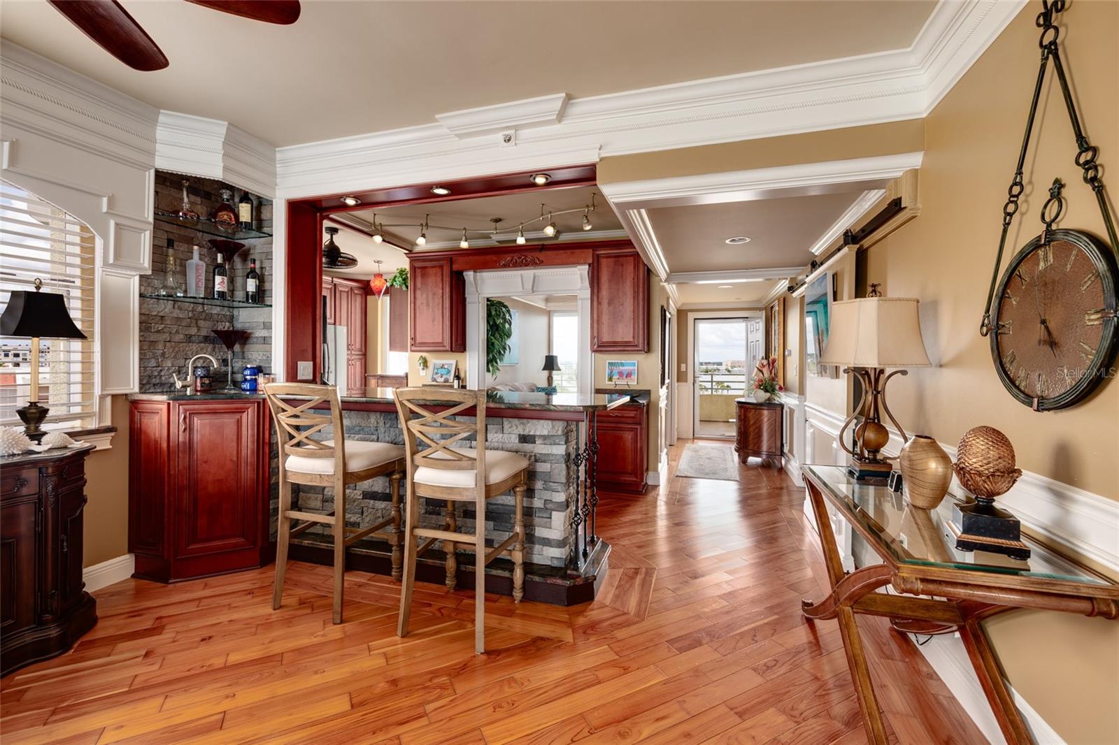HARBOURSIDE CONDO - Residential