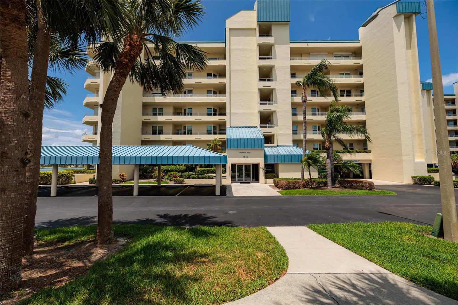 HARBOURSIDE CONDO - Residential