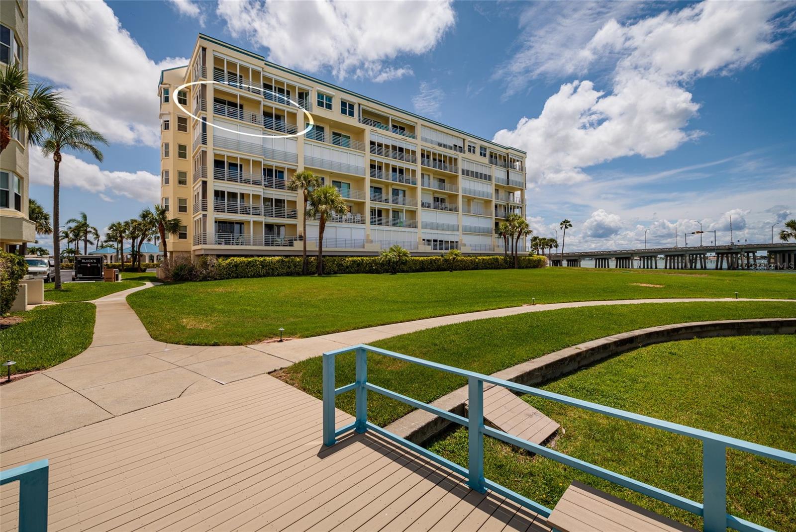 HARBOURSIDE CONDO - Residential