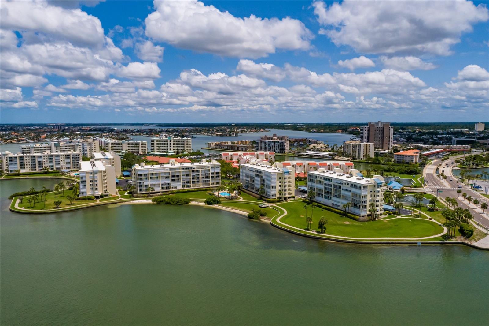 HARBOURSIDE CONDO - Residential
