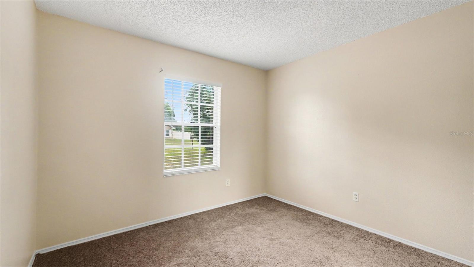 SILVER SPRINGS SHORES - Residential