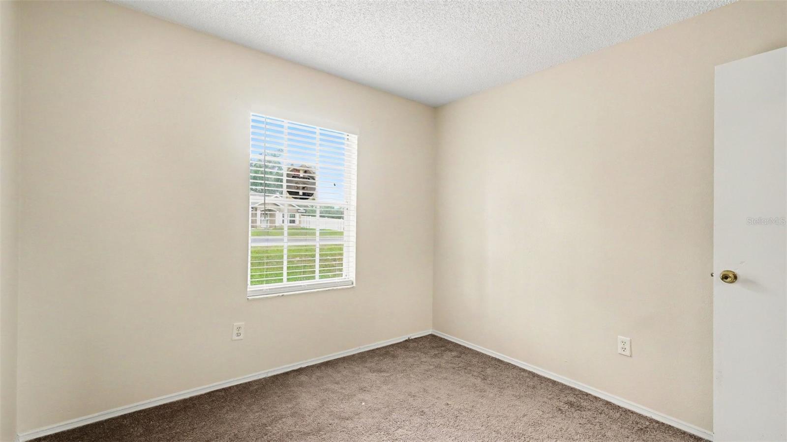 SILVER SPRINGS SHORES - Residential