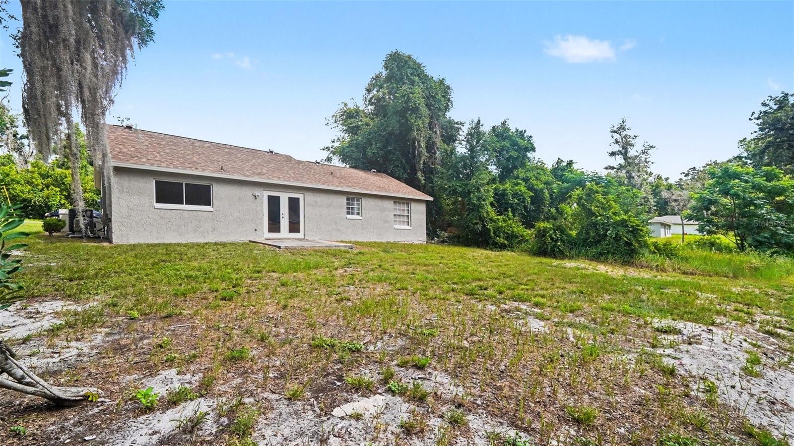 SILVER SPRINGS SHORES - Residential
