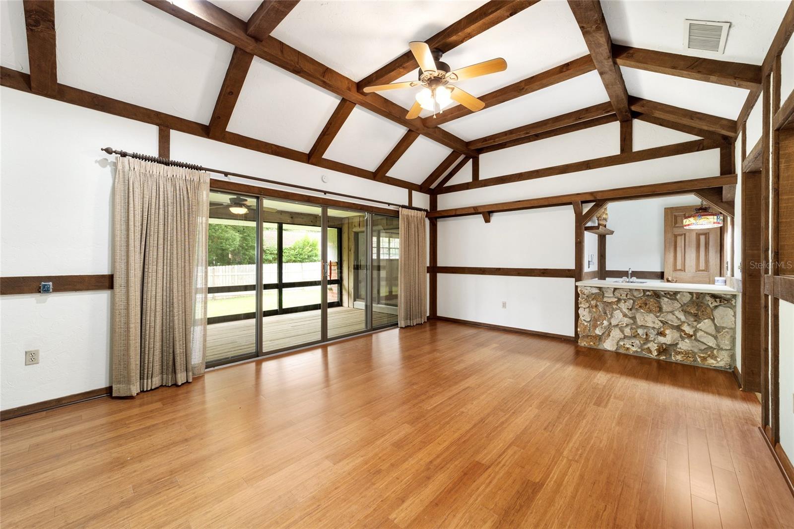 STONEWOOD ESTATE - Residential