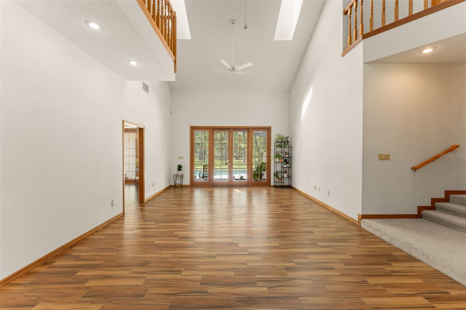 PICKETT DOWNS - Residential