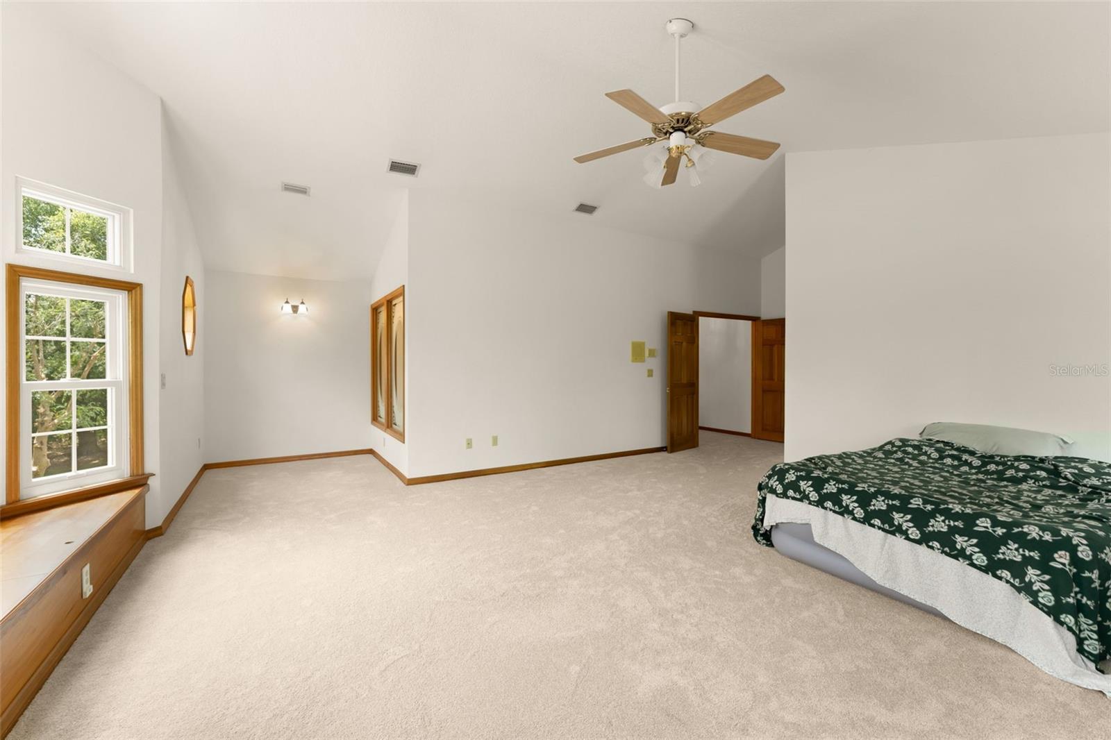 PICKETT DOWNS - Residential
