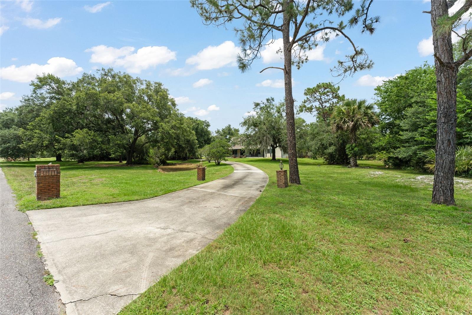 PICKETT DOWNS - Residential
