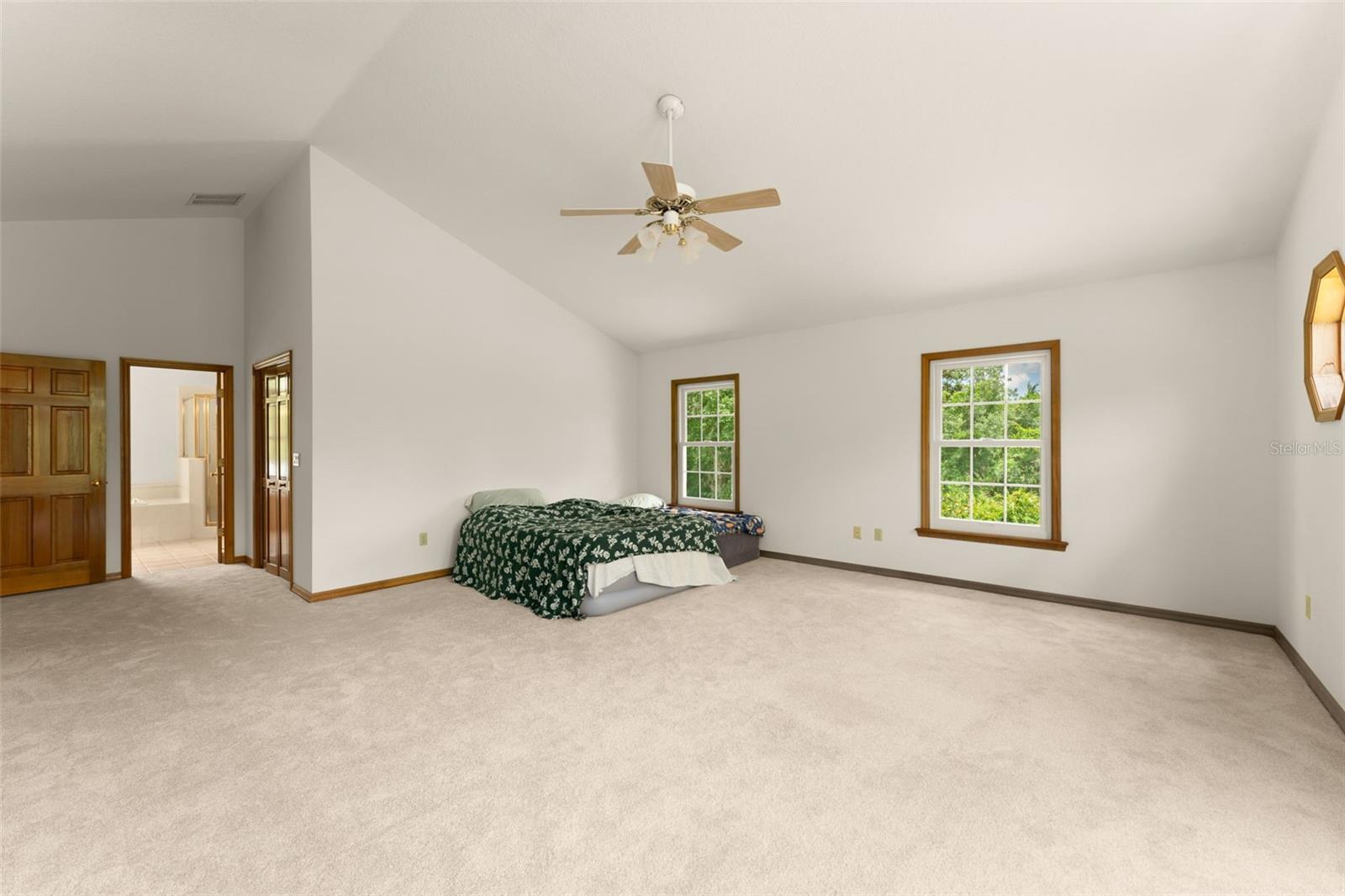 PICKETT DOWNS - Residential
