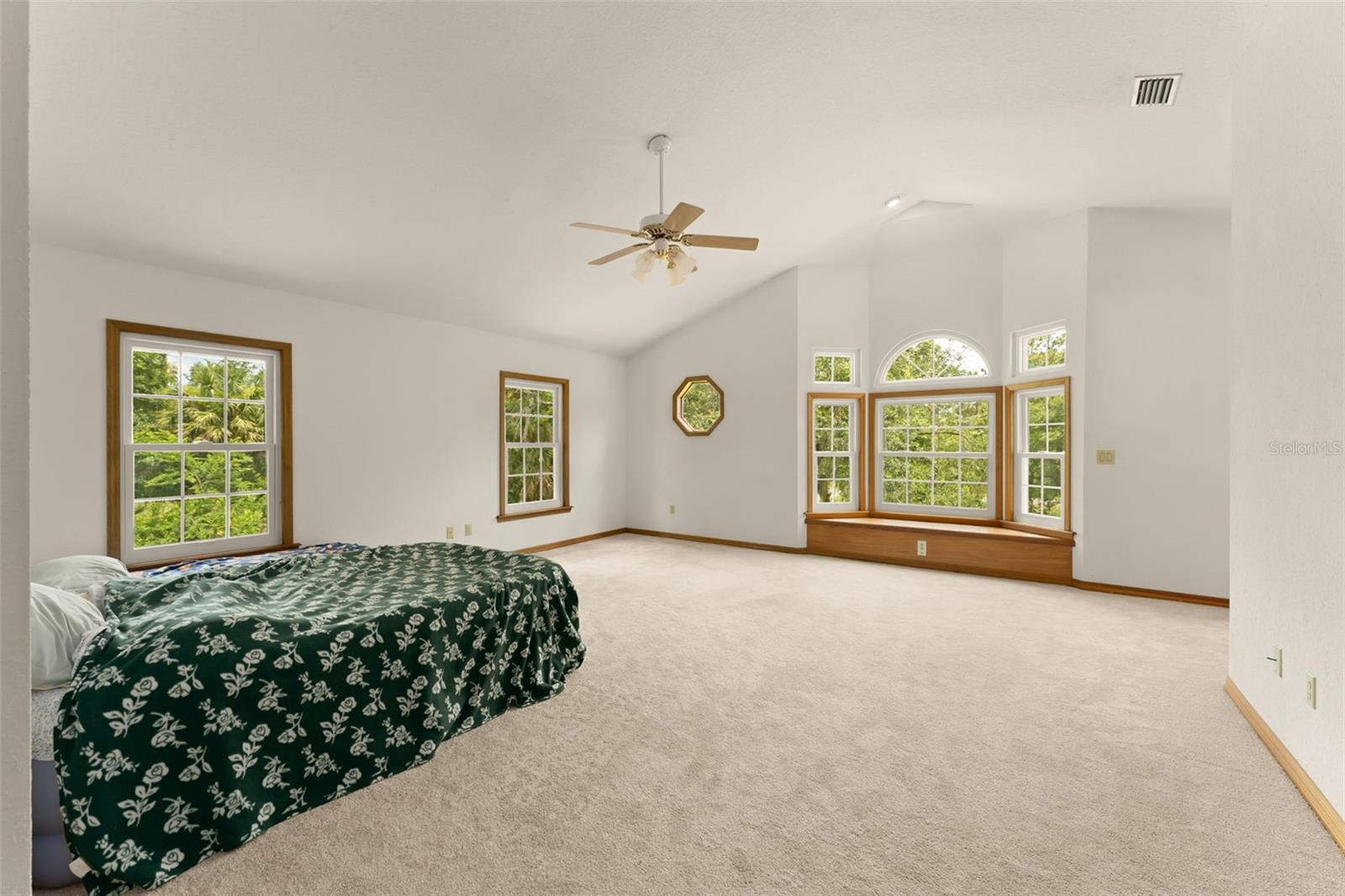 PICKETT DOWNS - Residential