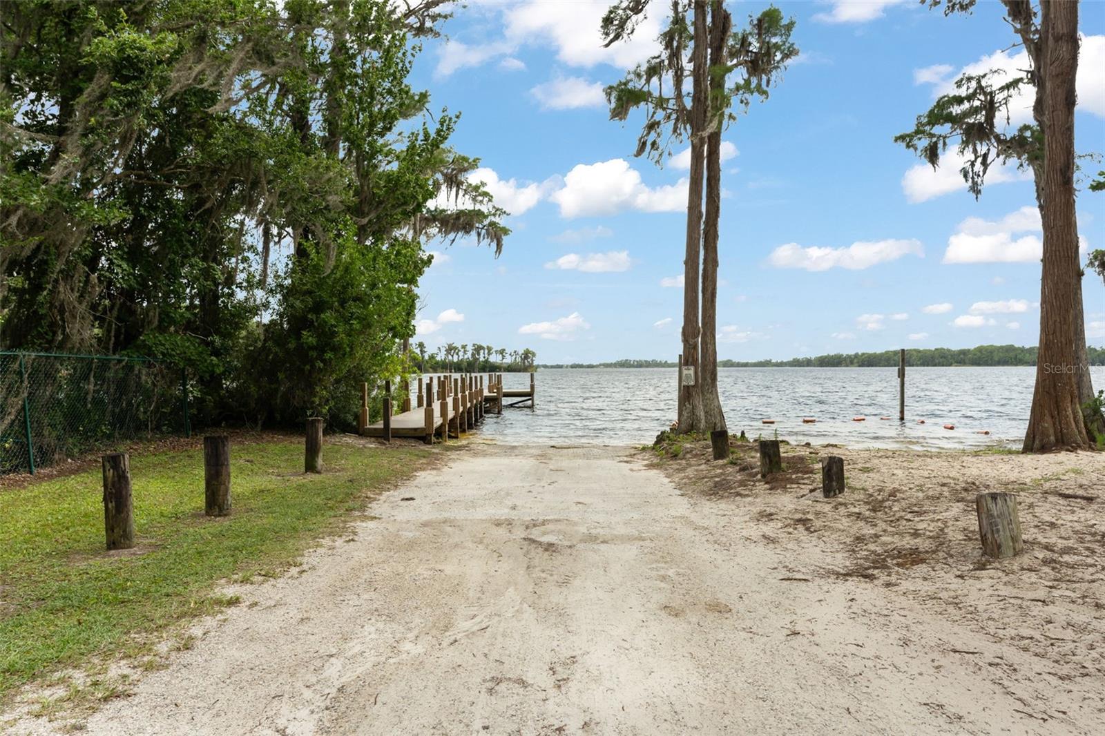 PICKETT DOWNS - Residential