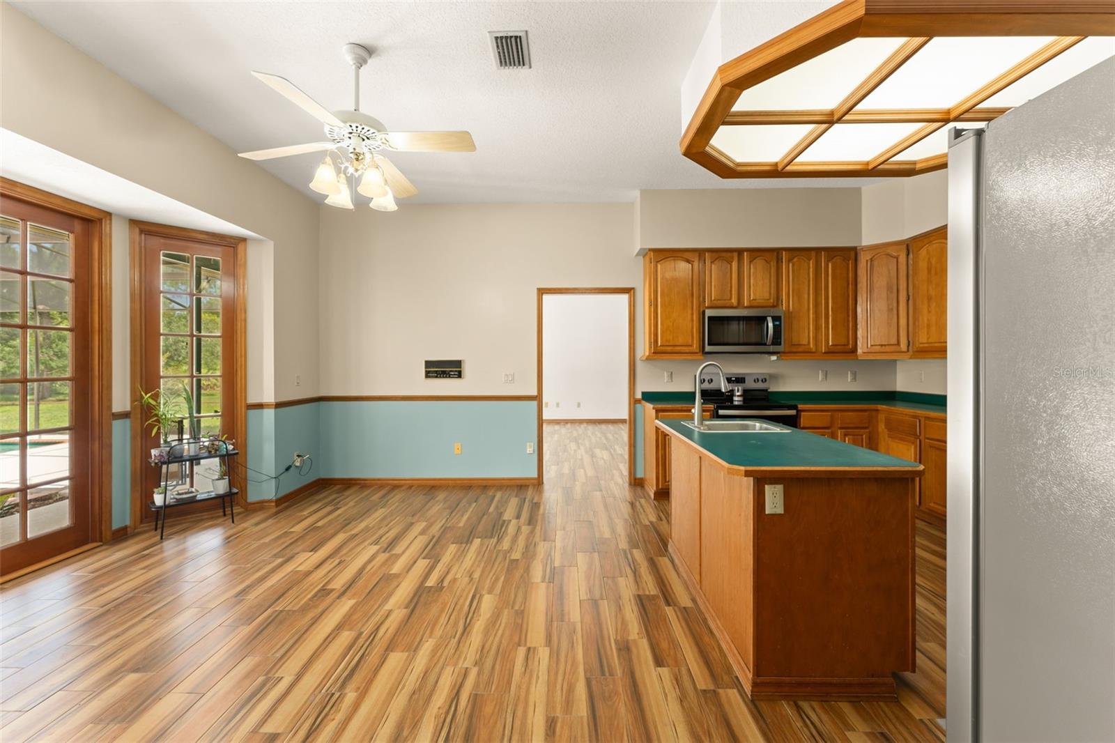 PICKETT DOWNS - Residential