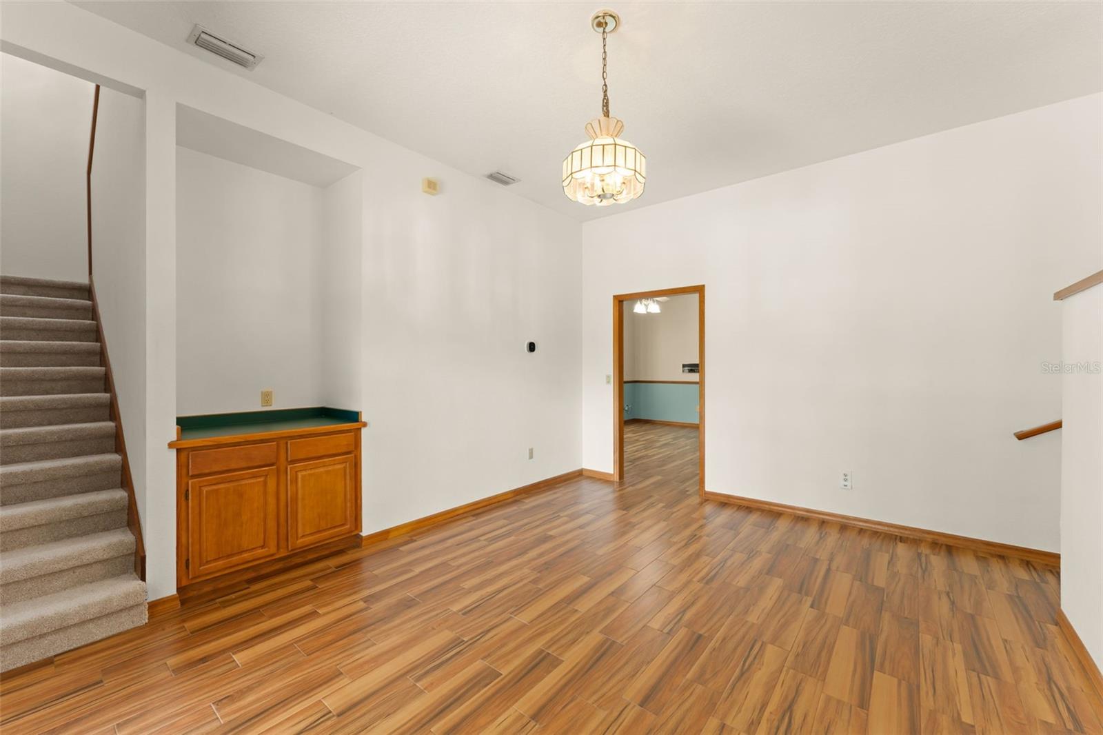 PICKETT DOWNS - Residential