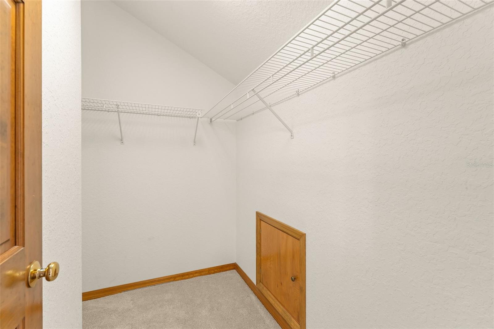 PICKETT DOWNS - Residential