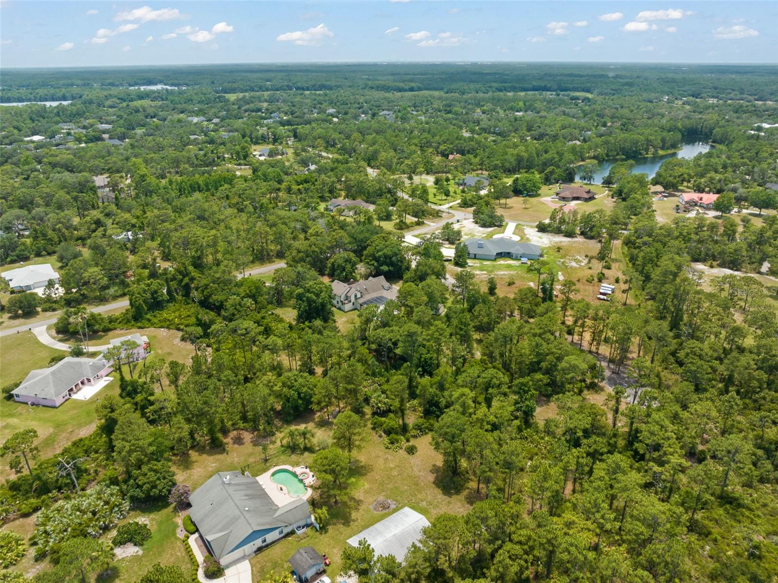 PICKETT DOWNS - Residential