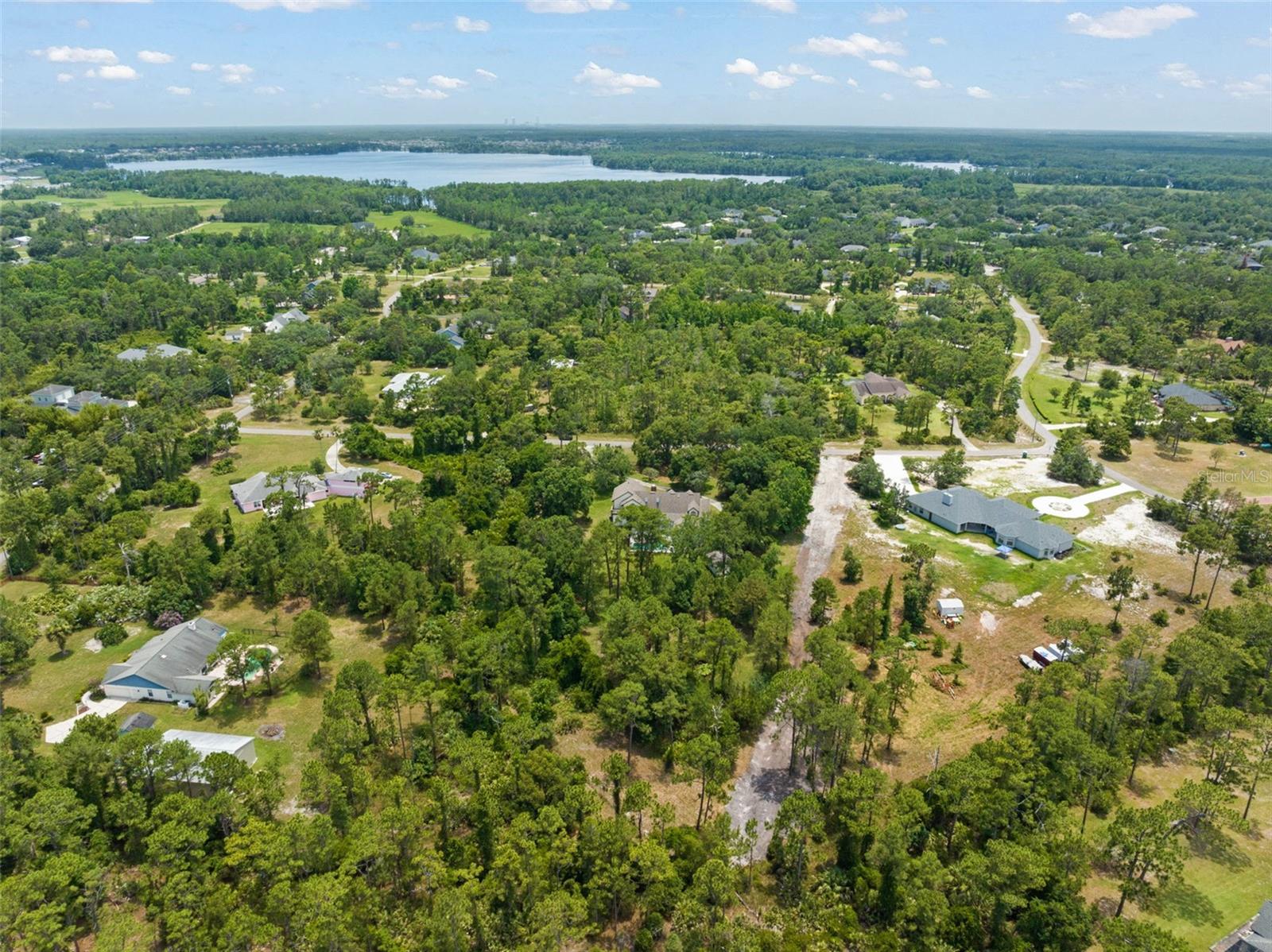 PICKETT DOWNS - Residential