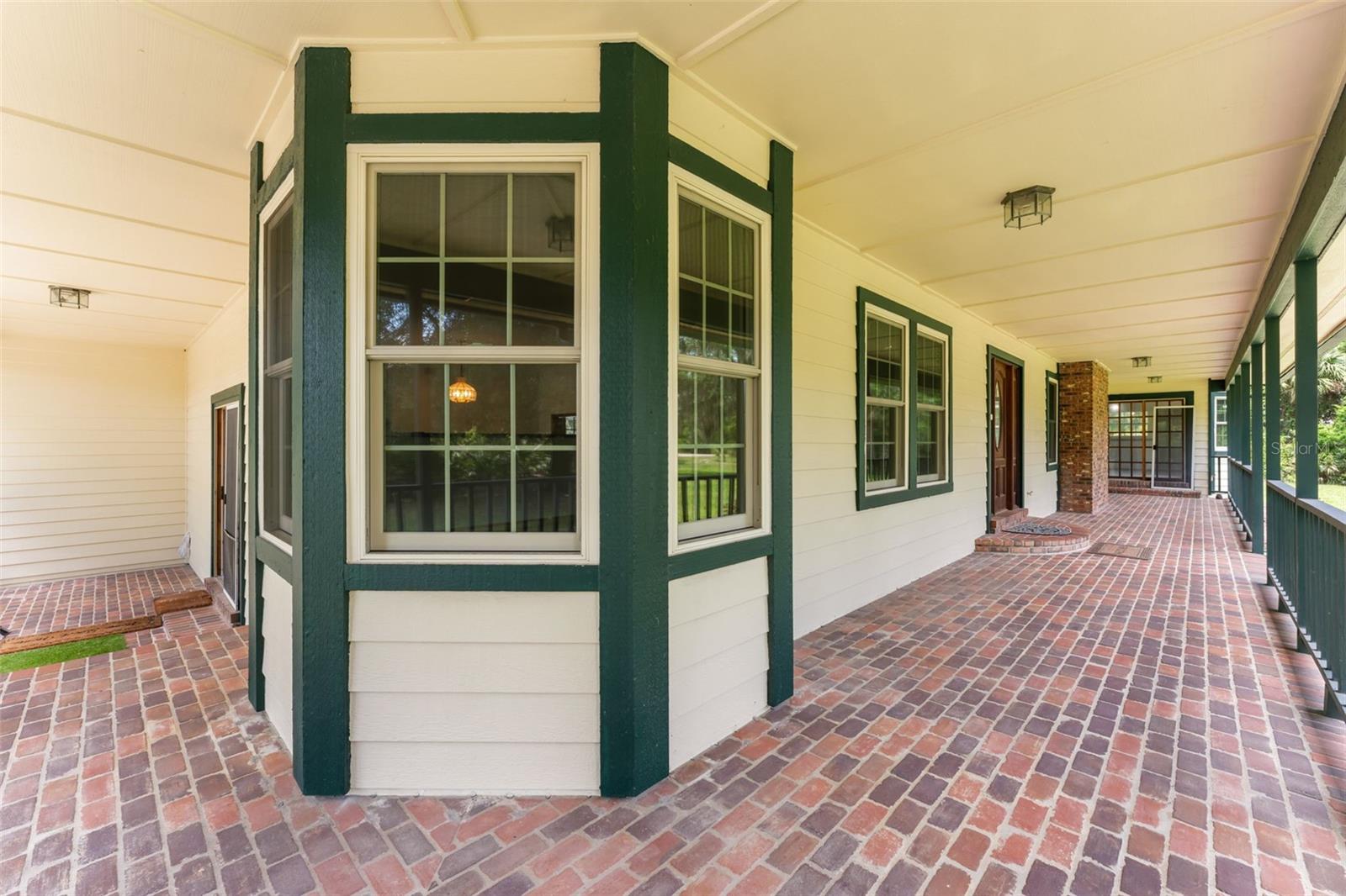 PICKETT DOWNS - Residential