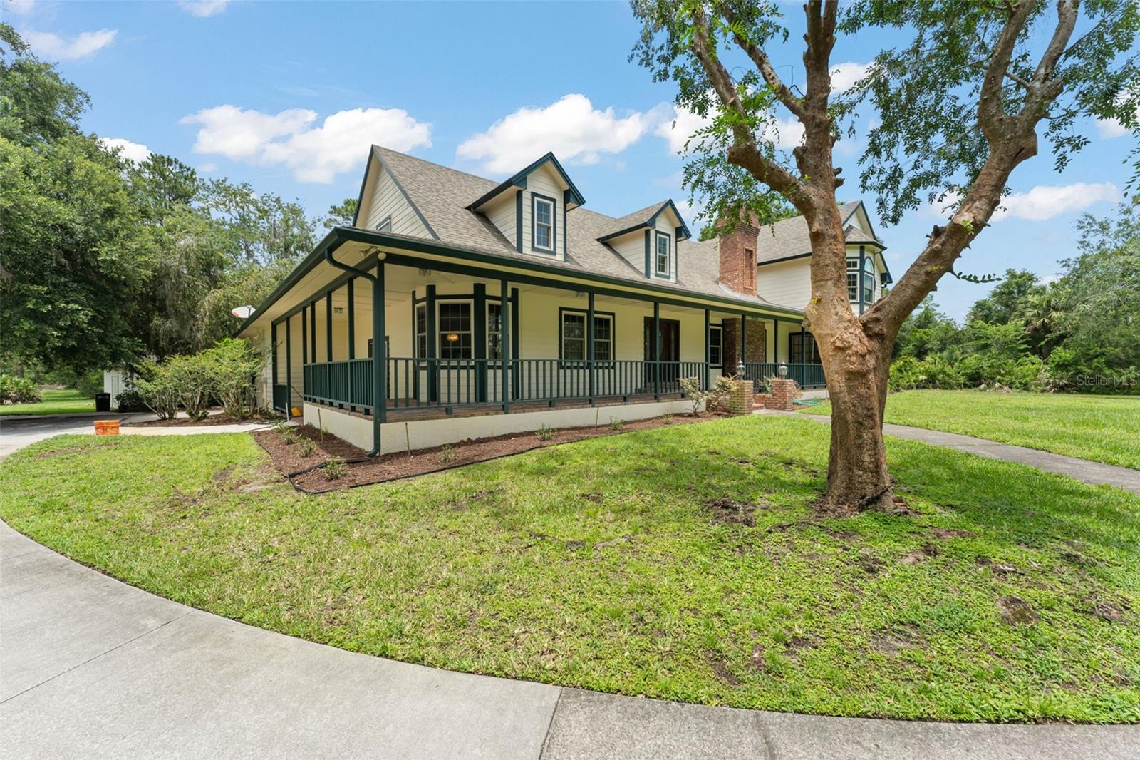 PICKETT DOWNS - Residential