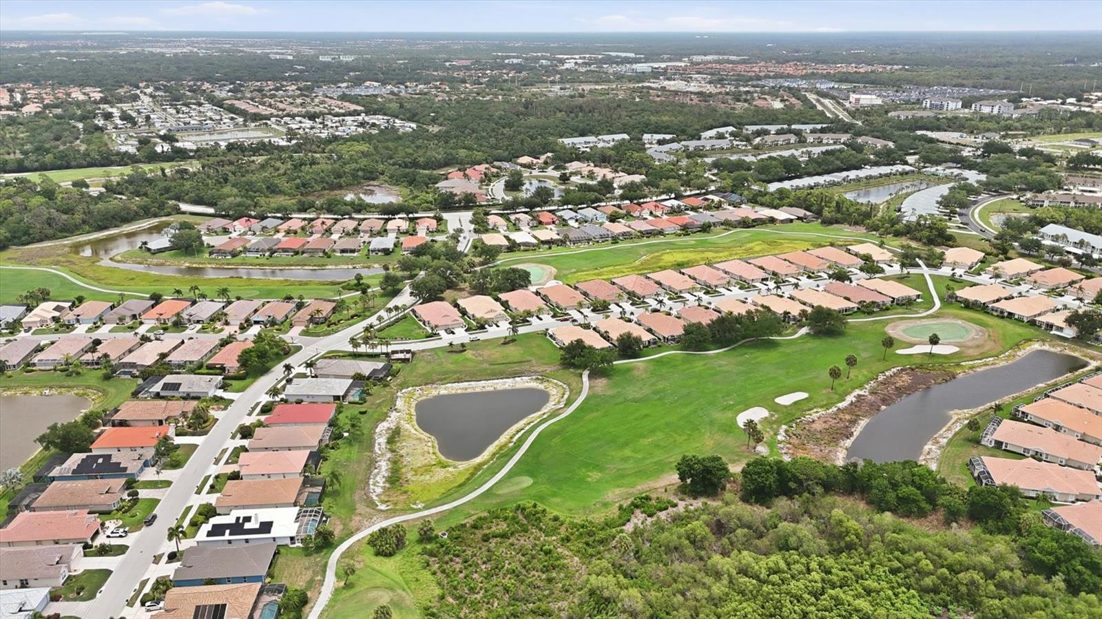 PELICAN POINTE GOLF & CNTRY CL - Residential