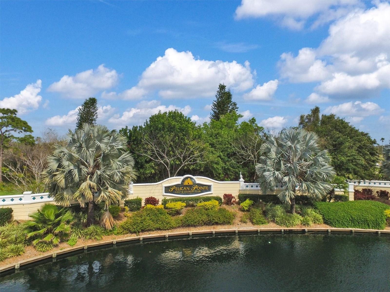 PELICAN POINTE GOLF & CNTRY CL - Residential