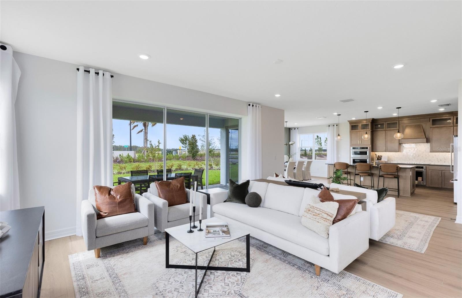 TWO RIVERS - Residential