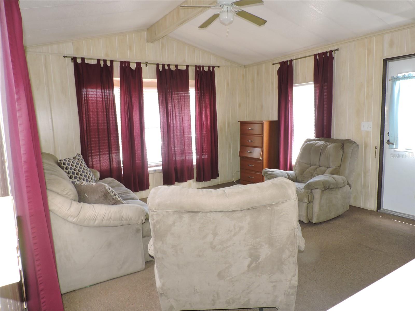CALOOSA LAKE VILLAGE - Residential