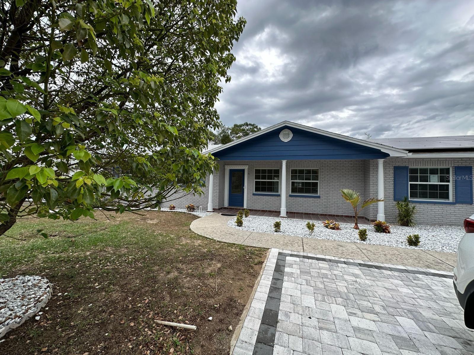 OAKLAN SUB - Residential Lease