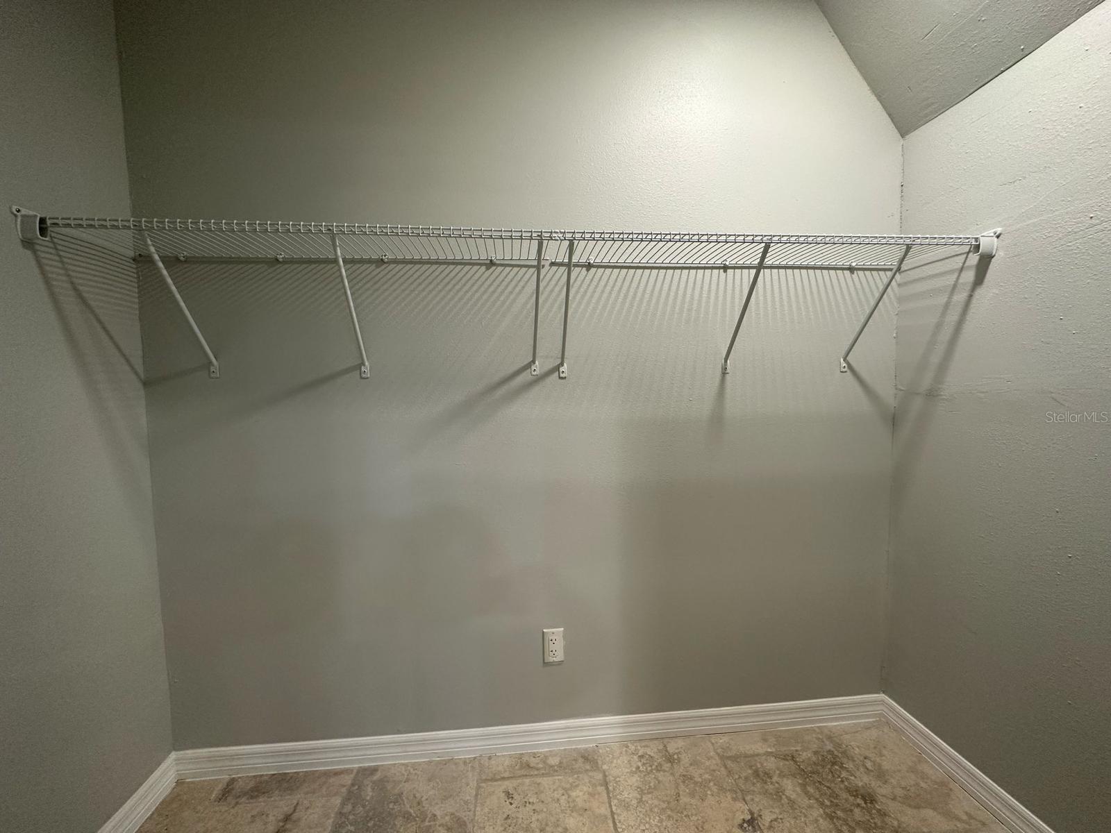 OAKLAN SUB - Residential Lease