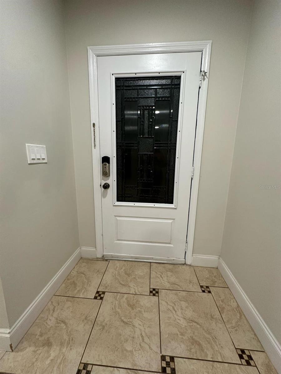 OAKLAN SUB - Residential Lease
