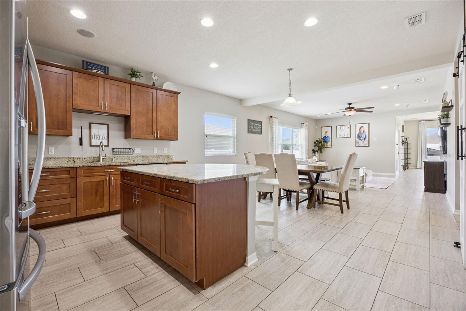 HAMMOCK POINTE - Residential