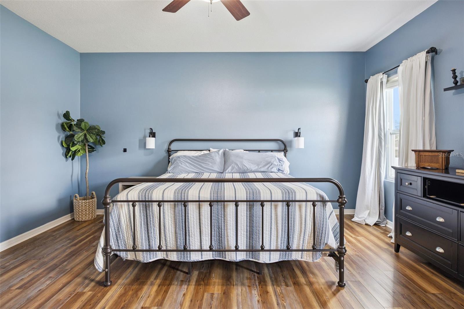 HAMMOCK POINTE - Residential